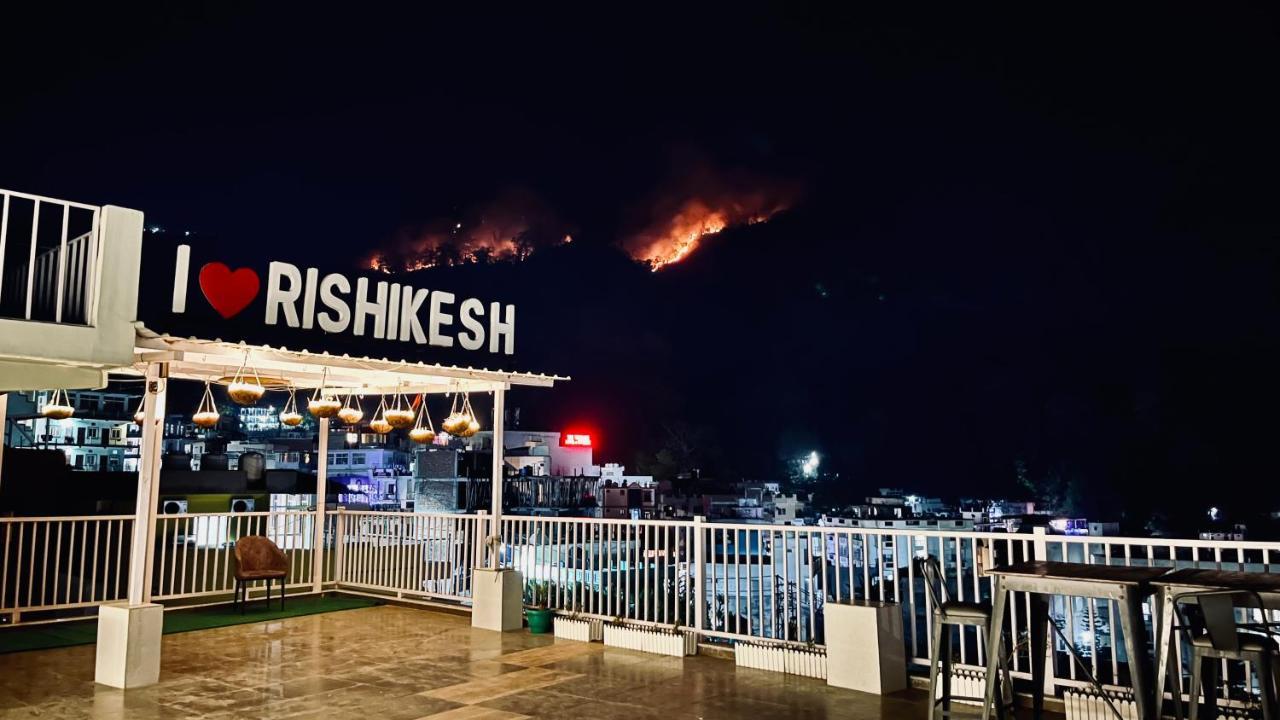 Backpacker Duniya Vandrarhem Rishīkesh Exteriör bild
